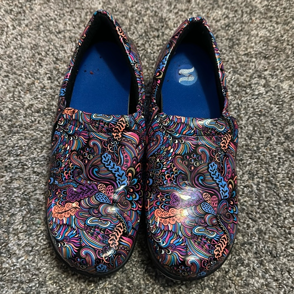 Easy Works Clogs Women’s 7.5 (Need new inserts)